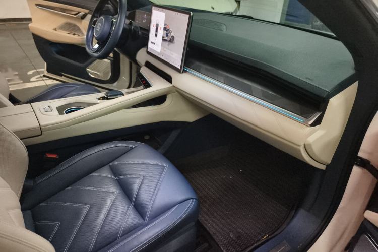 Used Zeekr 001 2023 ME Edition 100 kWh Interior 4