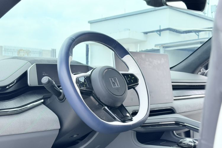 Used Zeekr 001 2023 WE Edition 86 kWh Interior 5