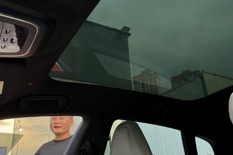 Used Zeekr 001 2023 WE Edition 100 kWh Interior 5