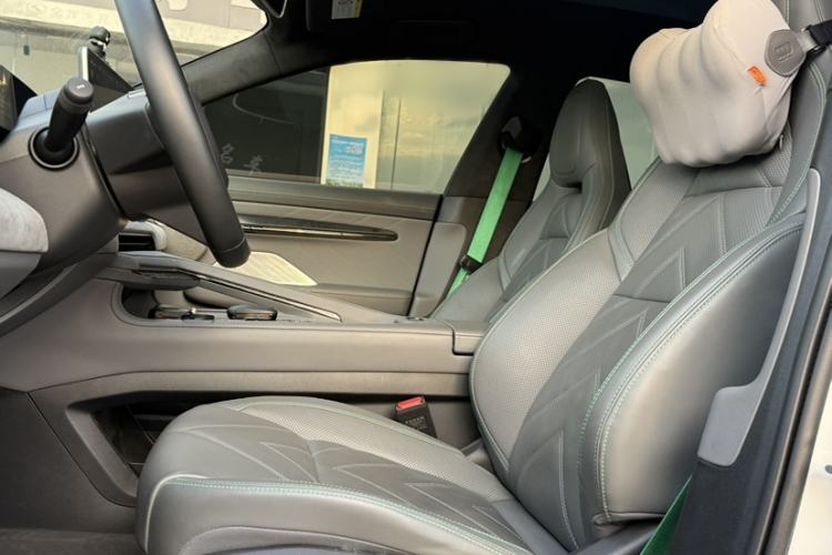 Used Zeekr 001 2023 WE Edition 100 kWh Interior 6