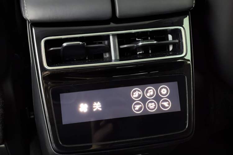 Used Zeekr 001 2023 WE Edition 100 kWh Interior 9
