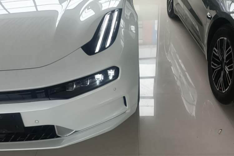 Used Zeekr 001 2023 WE Edition 100 kWh Left Front Headlight