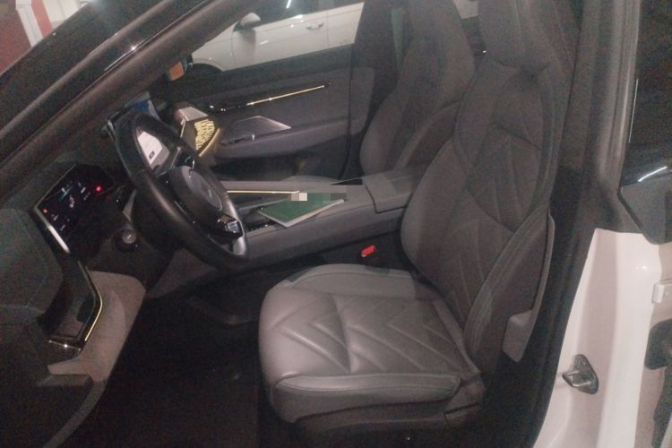 Used Zeekr 001 2023 WE Edition 100 kWh Left Front Seat