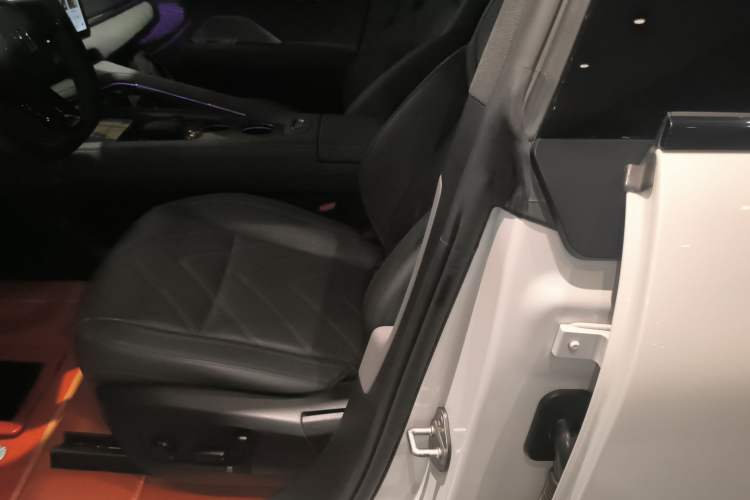 Used Zeekr 001 2023 WE Edition 86 kWh Left Front Seat