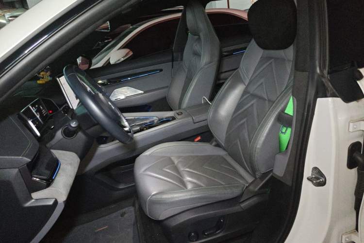 Used Zeekr 001 2023 WE Edition 100 kWh Left Front Seat