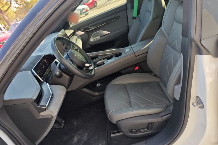 Used Zeekr 001 2023 WE Edition 100 kWh Left Front Seat