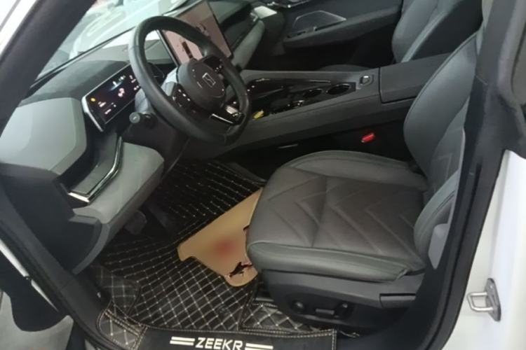 Used Zeekr 001 2023 WE Edition 100 kWh Left Front Seat