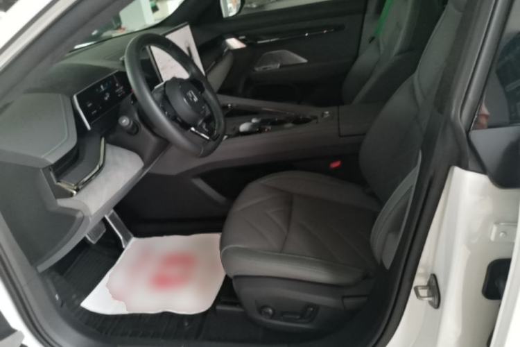 Used Zeekr 001 2023 WE Edition 86 kWh Left Front Seat