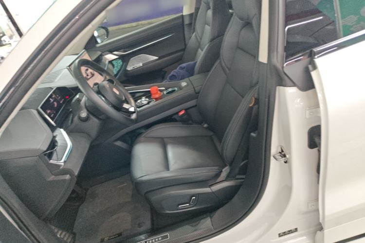 Used Zeekr 001 2023 WE Edition 86 kWh Left Front Seat