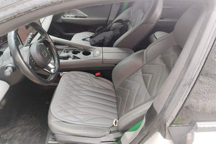 Used Zeekr 001 2023 WE Edition 100 kWh Left Front Seat