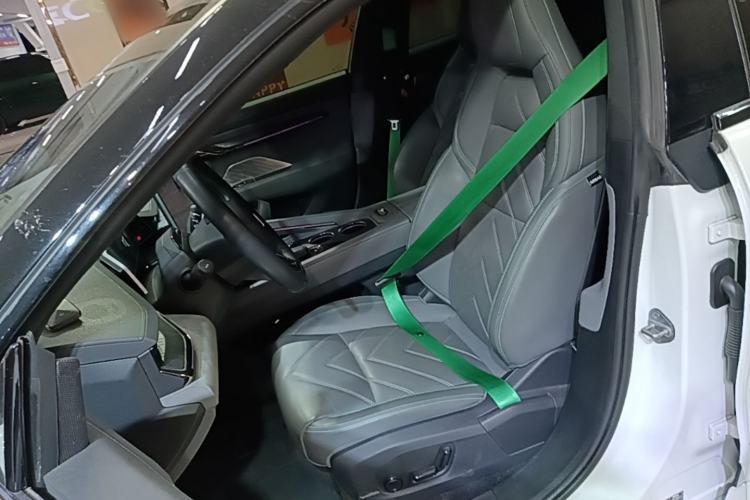 Used Zeekr 001 2023 WE Edition 100 kWh Left Front Seat
