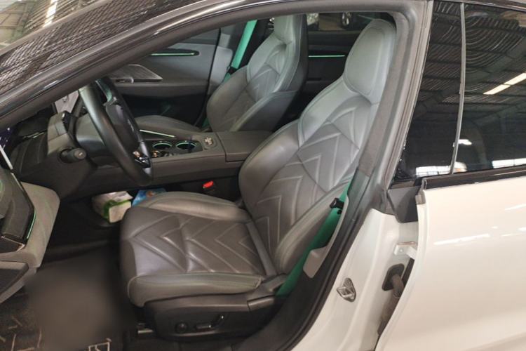Used Zeekr 001 2023 ME Edition 100 kWh Left Front Seat