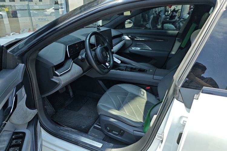 Used Zeekr 001 2023 WE Edition 100 kWh Left Front Seat
