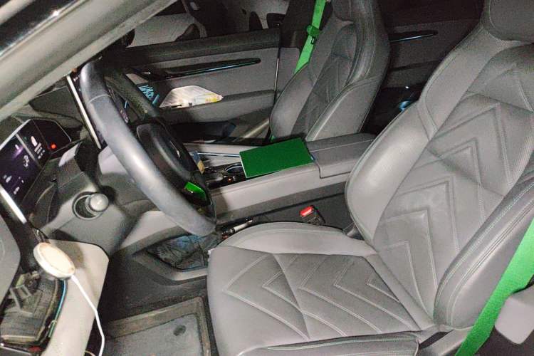 Used Zeekr 001 2023 YOU Edition 100 kWh Left Front Seat