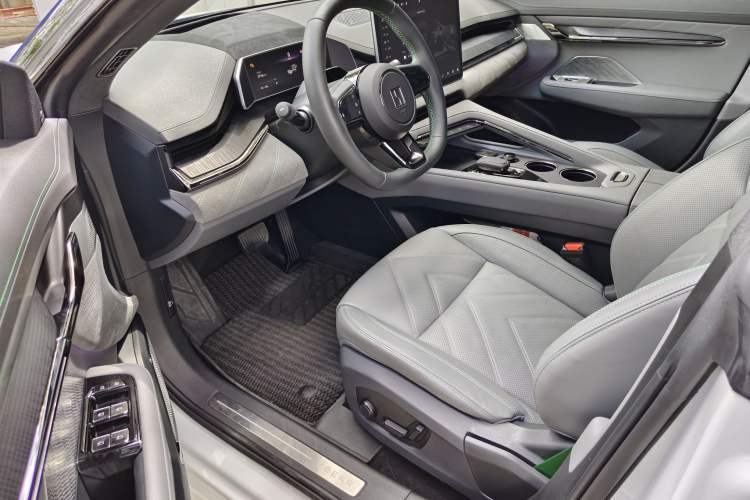Used Zeekr 001 2023 WE Edition 100 kWh Left Front Seat