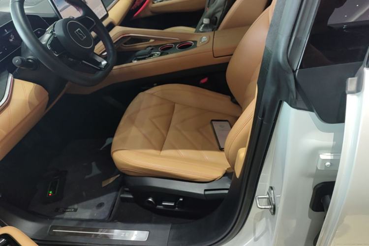 Used Zeekr 001 2023 WE Edition 86 kWh Left Front Seat