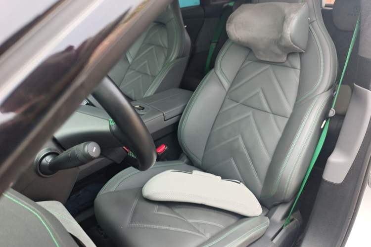 Used Zeekr 001 2023 WE Edition 86 kWh Left Front Seat