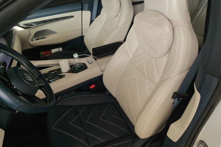 Used Zeekr 001 2023 WE Edition 86 kWh Left Front Seat