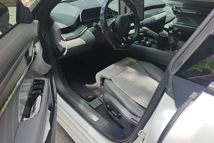 Used Zeekr 001 2023 WE Edition 100 kWh Left Front Seat