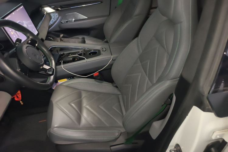 Used Zeekr 001 2023 YOU Edition 100 kWh Left Front Seat