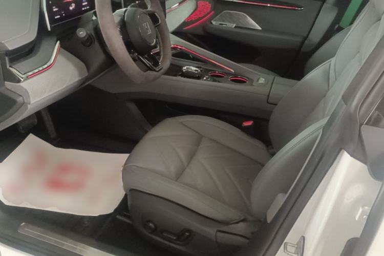 Used Zeekr 001 2023 WE Edition 100 kWh Left Front Seat