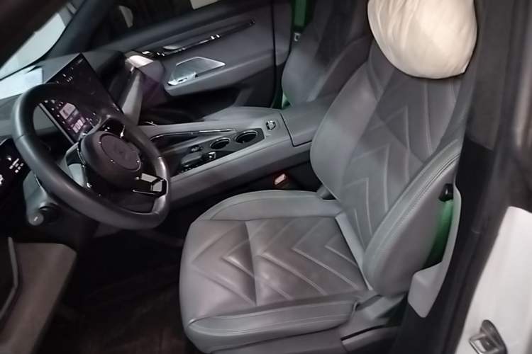 Used Zeekr 001 2023 WE Edition 100 kWh Left Front Seat