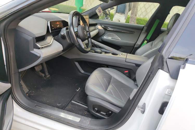 Used Zeekr 001 2023 WE Edition 100 kWh Left Front Seat