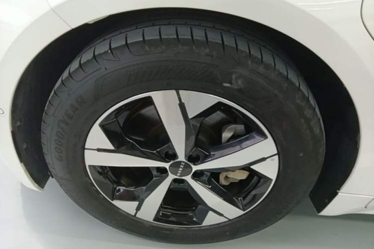 Used Zeekr 001 2023 WE Edition 100 kWh Left Front Wheel Hub