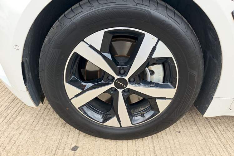 Used Zeekr 001 2023 WE Edition 100 kWh Left Front Wheel Hub