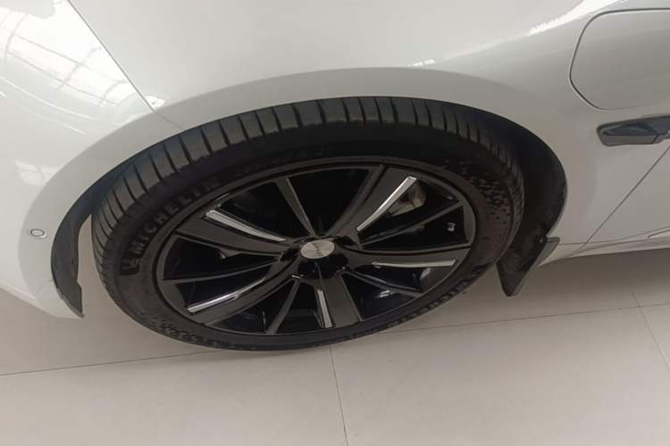 Used Zeekr 001 2023 WE Edition 100 kWh Left Front Wheel Hub
