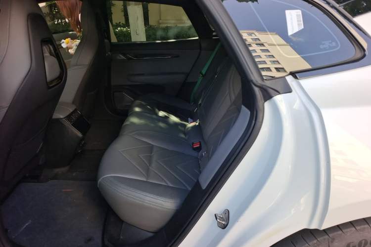 Used Zeekr 001 2023 WE Edition 100 kWh Left Rear Seat