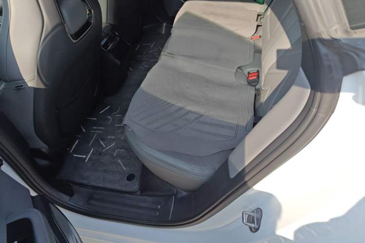 Used Zeekr 001 2023 ME Edition 100 kWh Left Rear Seat