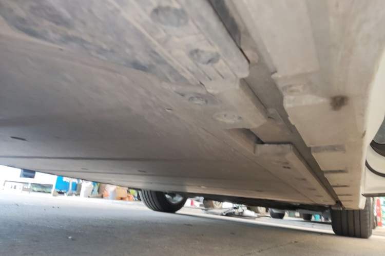 Used Zeekr 001 2023 WE Edition 100 kWh Left Side Sill