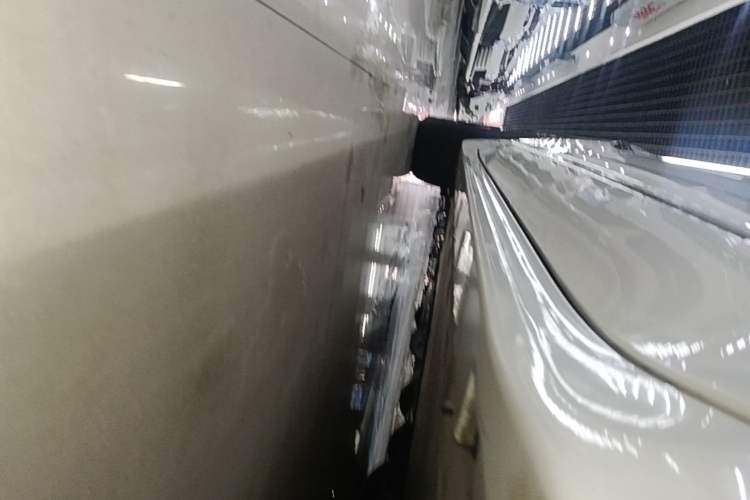 Used Zeekr 001 2023 WE Edition 86 kWh Left Side Sill