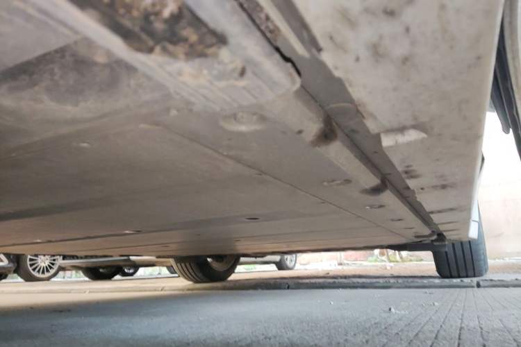Used Zeekr 001 2023 WE Edition 100 kWh Left Side Sill