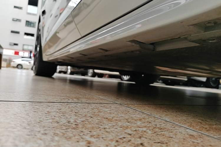 Used Zeekr 001 2023 WE Edition 86 kWh Left Side Sill