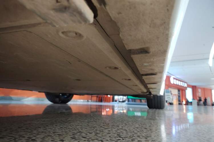 Used Zeekr 001 2023 WE Edition 100 kWh Left Side Sill