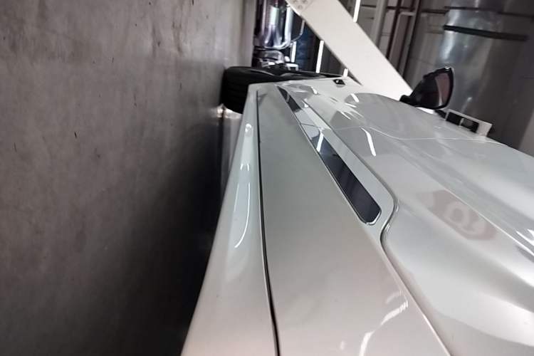 Used Zeekr 001 2023 WE Edition 100 kWh Left Side Sill
