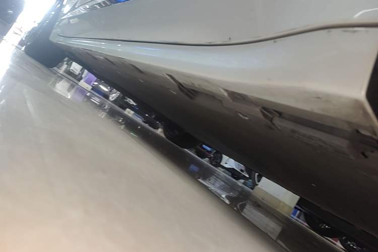 Used Zeekr 001 2023 WE Edition 86 kWh Left Side Sill