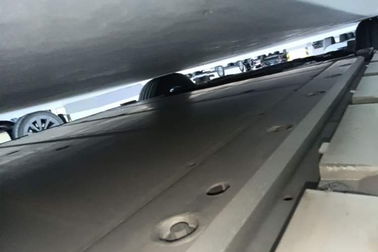 Used Zeekr 001 2023 WE Edition 100 kWh Left Side Sill