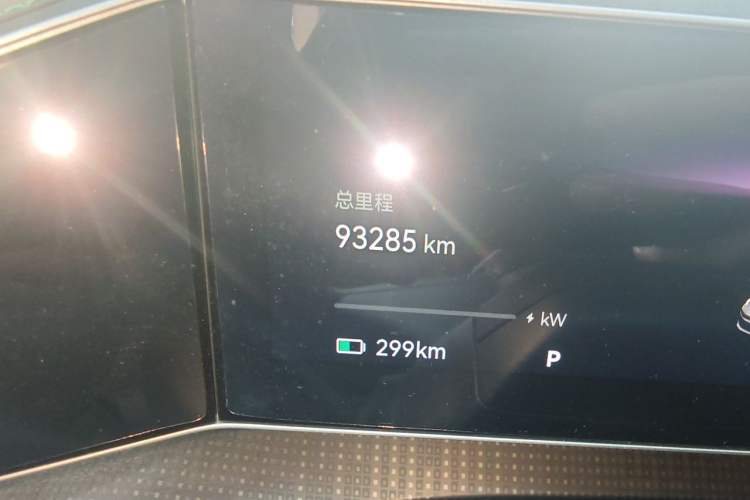 Used Zeekr 001 2023 WE Edition 86 kWh Odometer Close Up