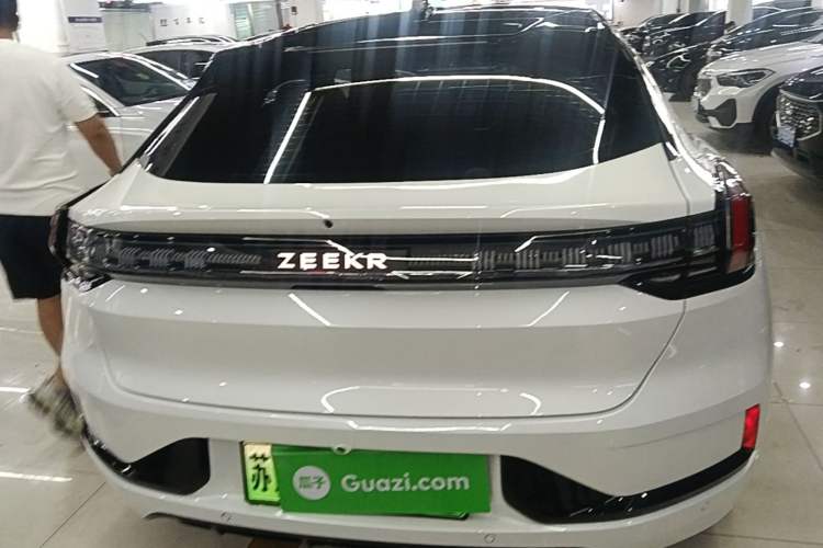 Used Zeekr 001 2023 WE Edition 86 kWh Rear