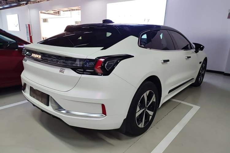 Used Zeekr 001 2023 WE Edition 86 kWh Rear Right 45 Deg