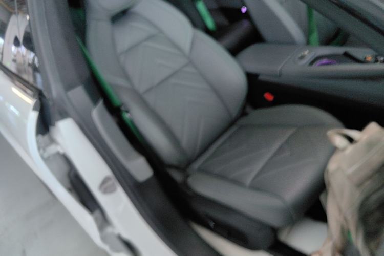 Used Zeekr 001 2023 WE Edition 86 kWh Right Front Seat