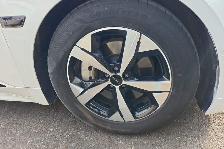 Used Zeekr 001 2023 WE Edition 100 kWh Right Front Wheel Hub