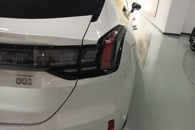 Used Zeekr 001 2023 WE Edition 100 kWh Right Rear Taillight