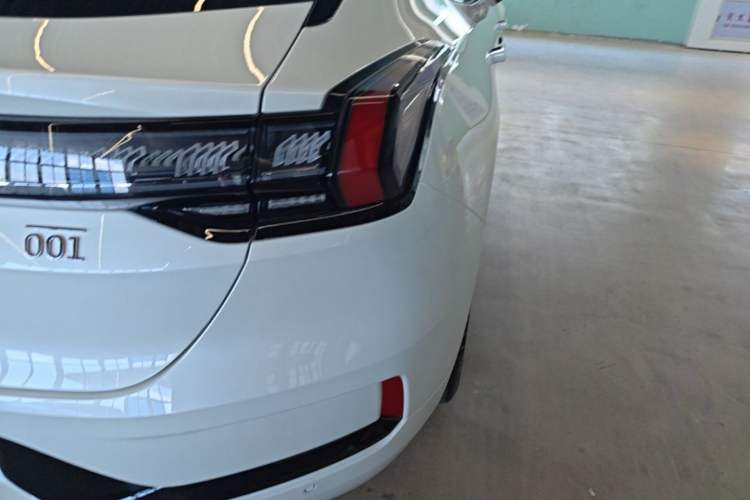 Used Zeekr 001 2023 WE Edition 100 kWh Right Rear Taillight