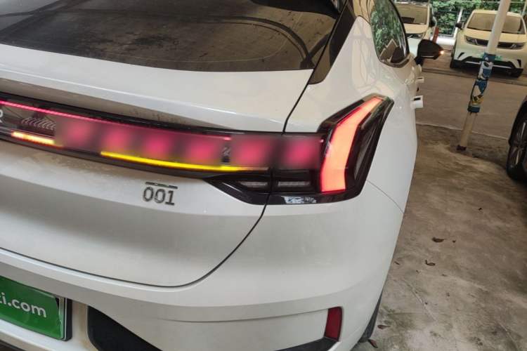 Used Zeekr 001 2023 WE Edition 100 kWh Right Rear Taillight
