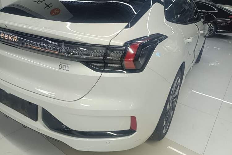 Used Zeekr 001 2023 WE Edition 100 kWh Right Rear Taillight