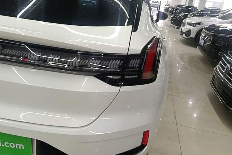 Used Zeekr 001 2023 WE Edition 86 kWh Right Rear Taillight